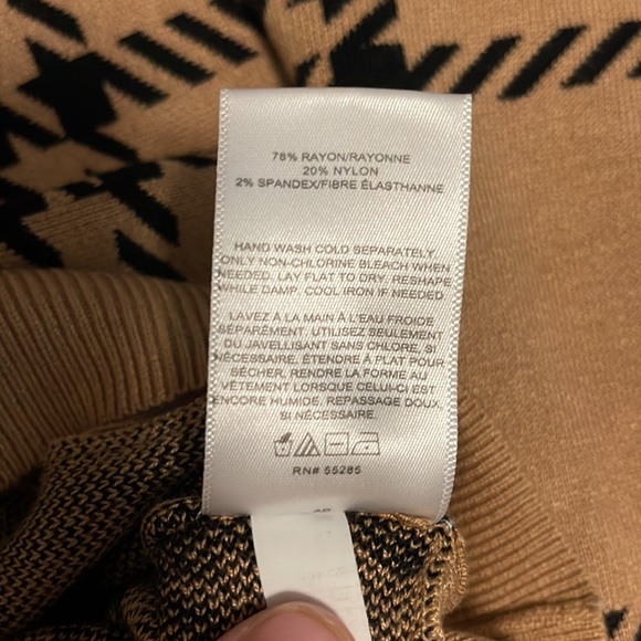 NWT Express Sweater - Picture 4 of 5